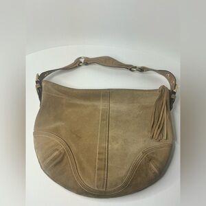 Vintage classic Coach Hobo bag !!! Color: Tan
